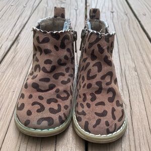 GAP Leopard print toddler bootie